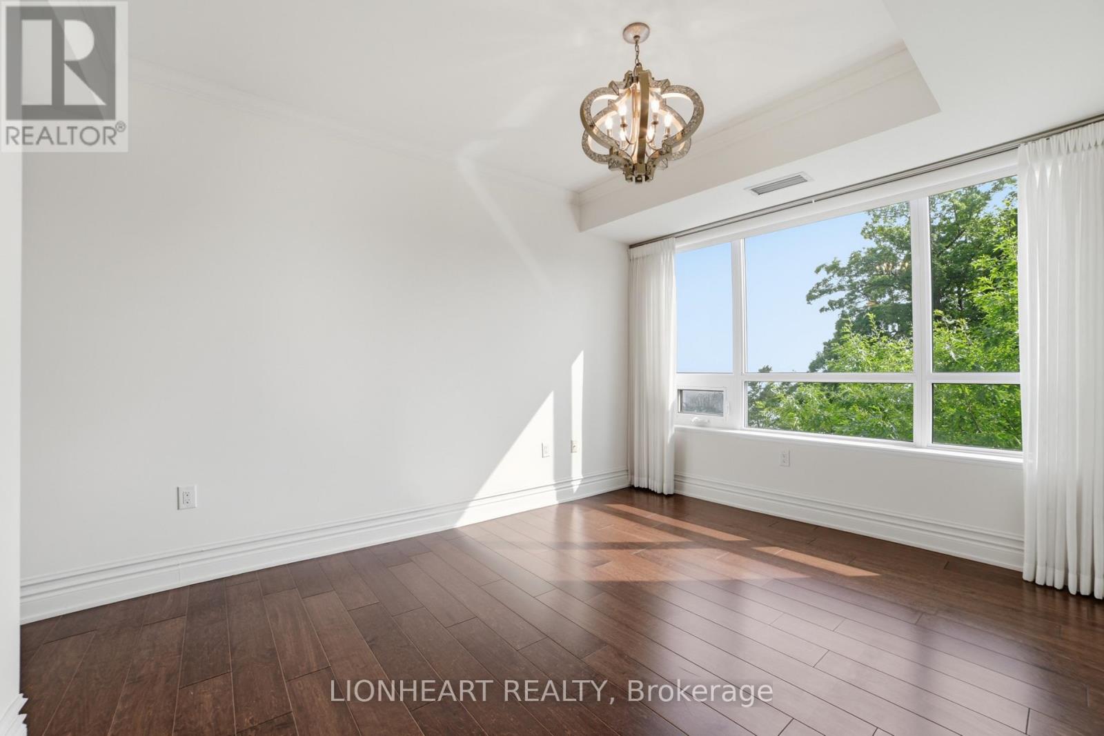328c - 3500 Lakeshore Road W, Oakville, Ontario  L6L 0B4 - Photo 17 - W13536396
