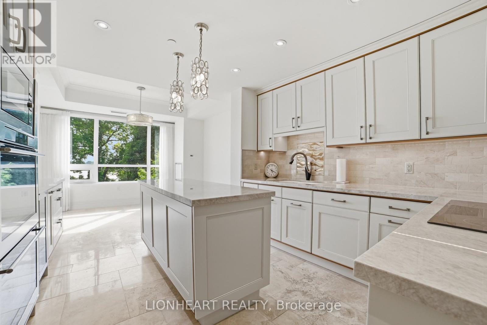 328c - 3500 Lakeshore Road W, Oakville, Ontario  L6L 0B4 - Photo 20 - W13536396