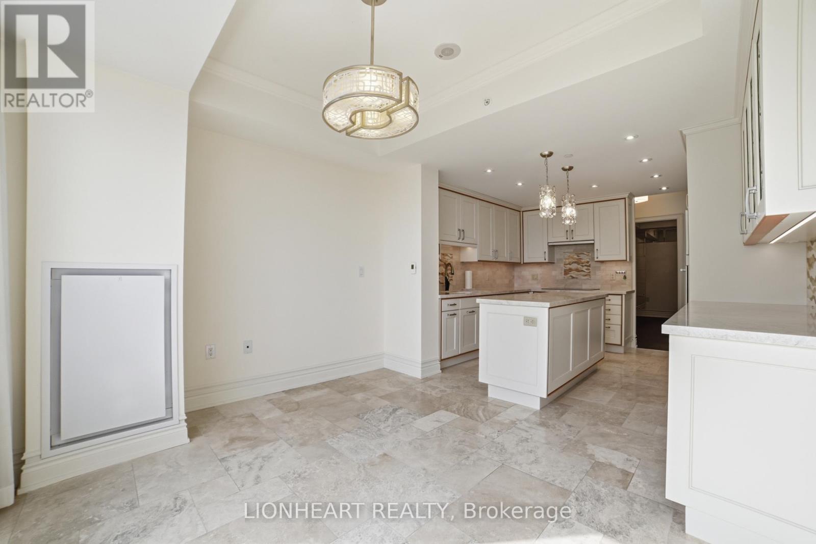 328c - 3500 Lakeshore Road W, Oakville, Ontario  L6L 0B4 - Photo 25 - W13536396