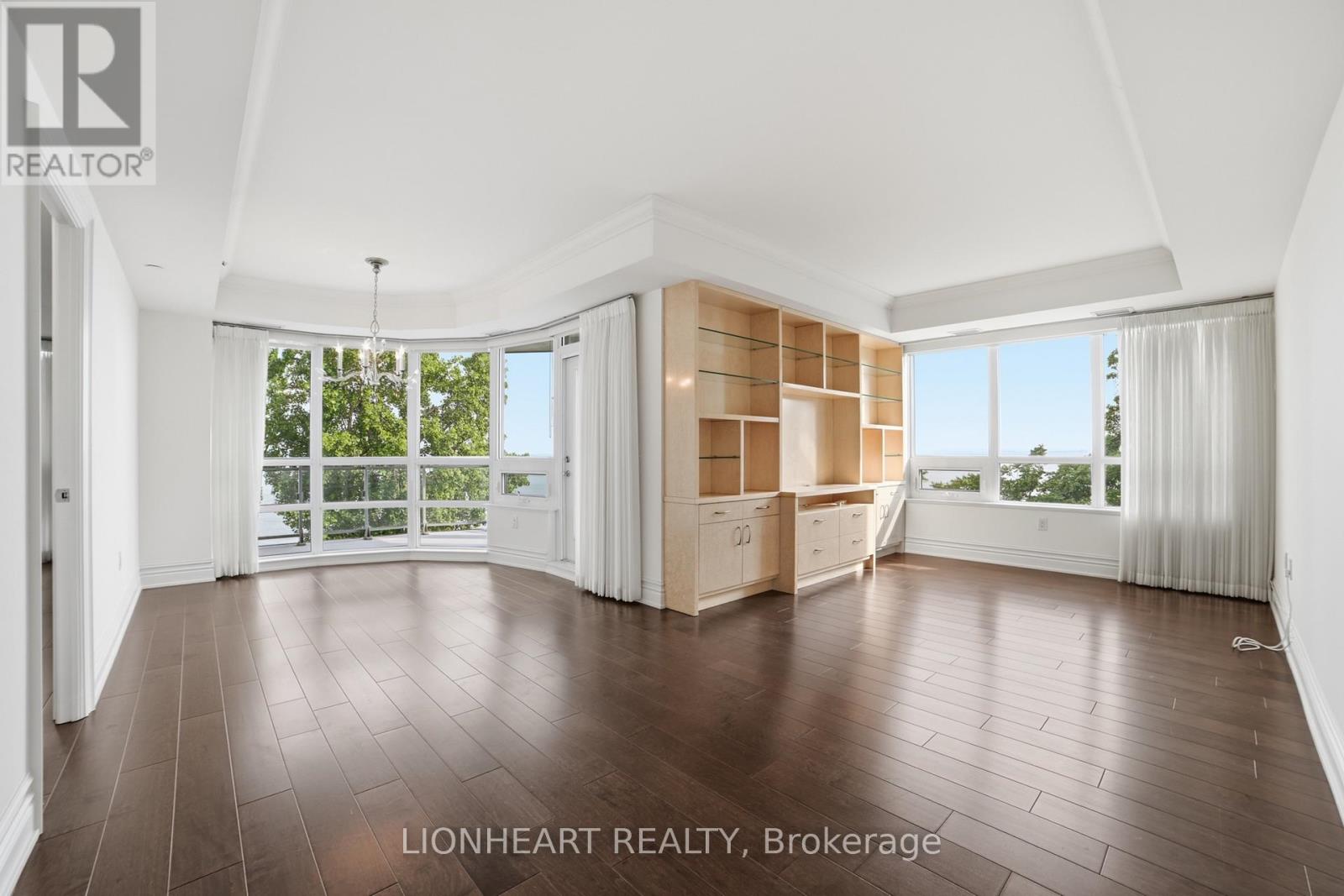 328c - 3500 Lakeshore Road W, Oakville, Ontario  L6L 0B4 - Photo 27 - W13536396
