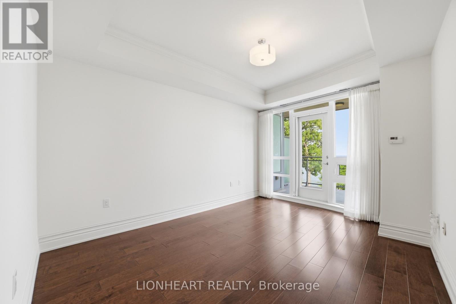 328c - 3500 Lakeshore Road W, Oakville, Ontario  L6L 0B4 - Photo 38 - W13536396