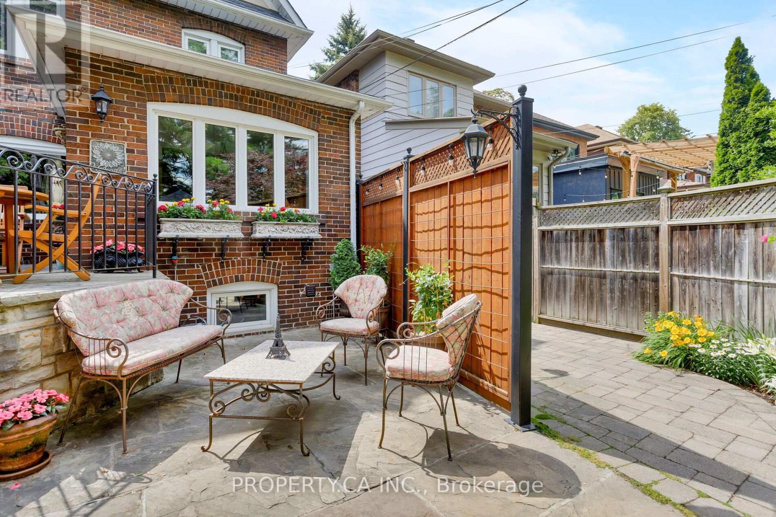 59 Brumell Avenue, Toronto, Ontario  M6S 4G6 - Photo 14 - W13536398
