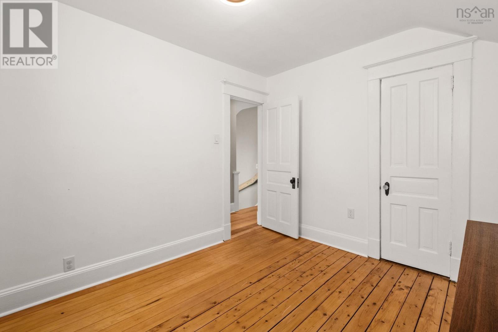 11 Sinclair Street, Dartmouth, Nova Scotia  B2Y 1R7 - Photo 27 - 202616853