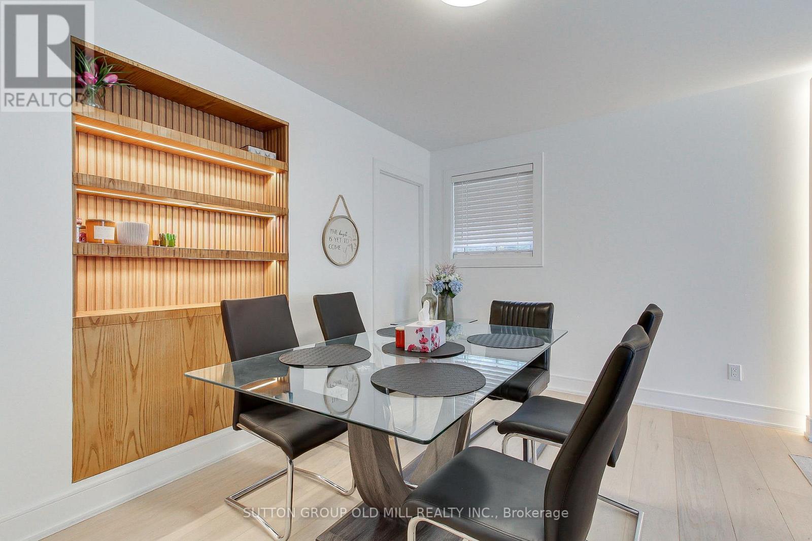 23 Moore Park Crescent, Halton Hills, Ontario  L7G 2T3 - Photo 10 - W13487512