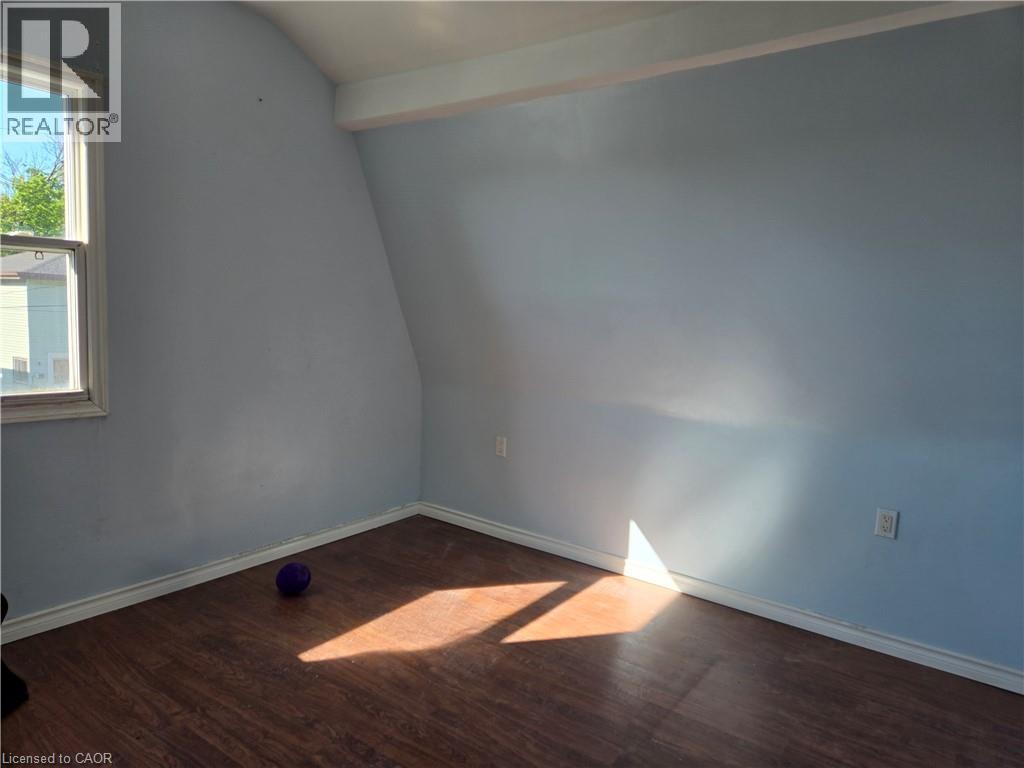 4249 Elgin Street, Niagara Falls, Ontario  L2E 2X7 - Photo 12 - 40846186
