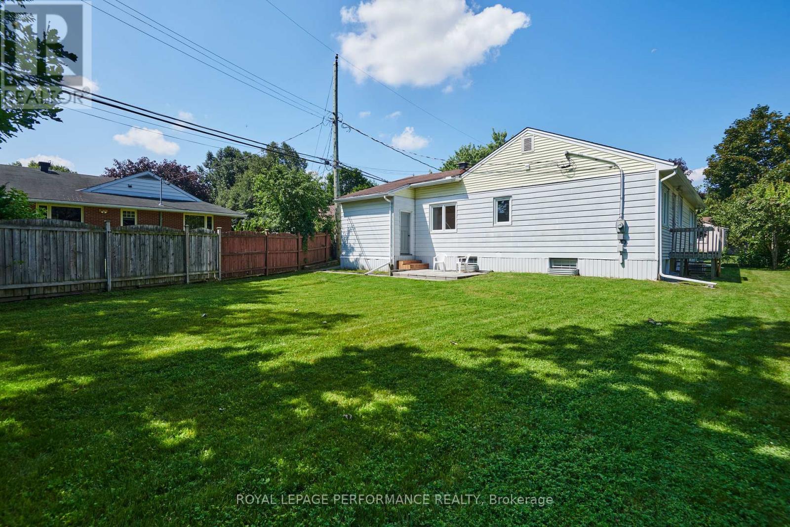 2243 Hillary Avenue, Ottawa, Ontario  K1H 7H7 - Photo 32 - X13530104