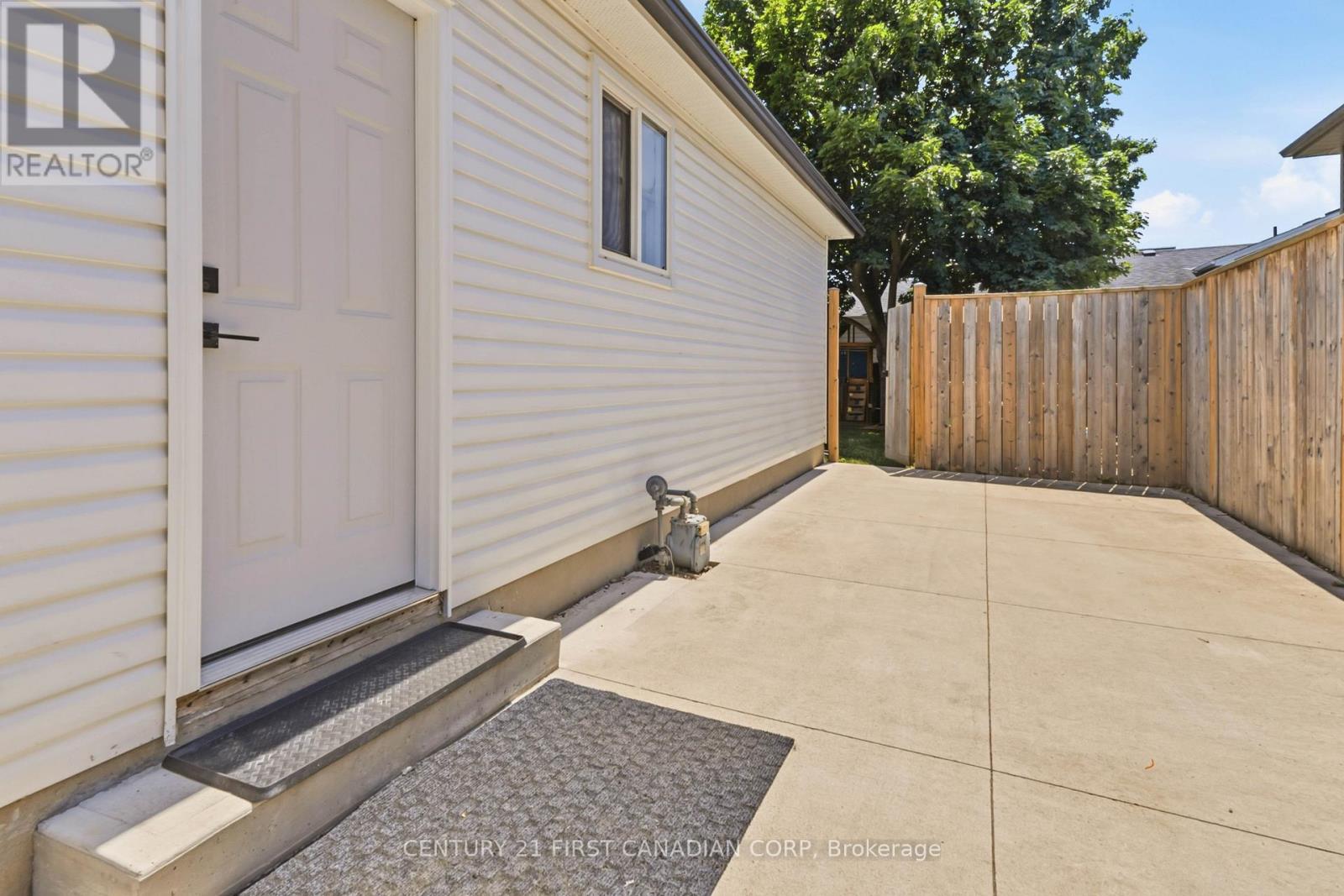 30 Trapper Street, London East, Ontario  N5W 6B4 - Photo 49 - X13536594