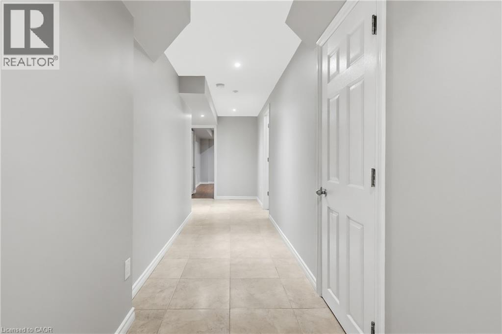 78 Waterberry Trail, Hamilton, Ontario  L9C 0B2 - Photo 21 - 40846054