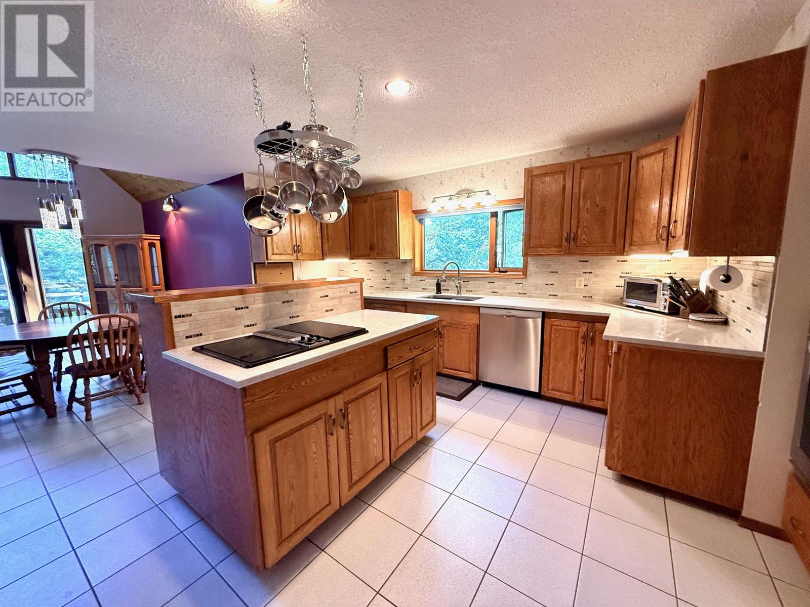 60 Campbell Road, Kenora, Ontario  P9N 4N3 - Photo 14 - TB2601760