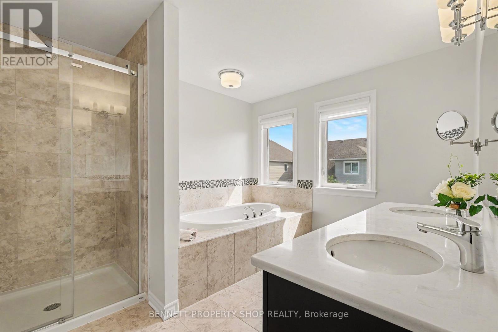 599 Rockrose Way, Ottawa, Ontario  K1T 3T8 - Photo 9 - X13536654