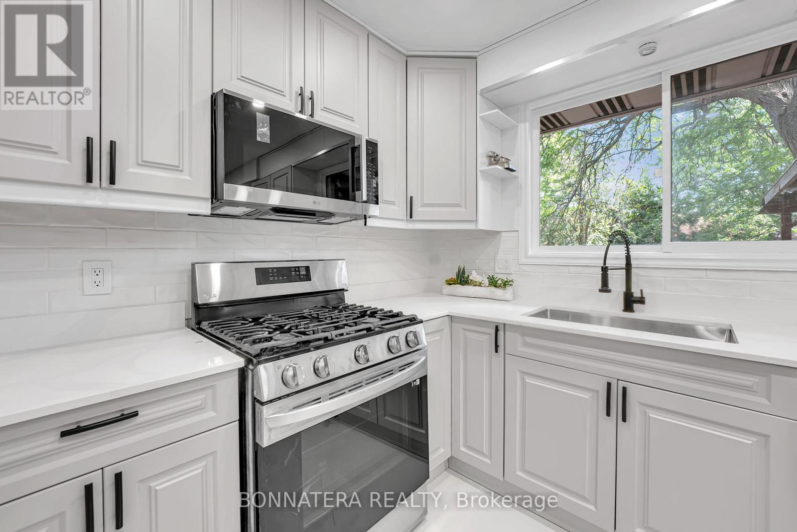 2322 Council Ring Road, Mississauga, Ontario  L5L 1C1 - Photo 10 - W13523322