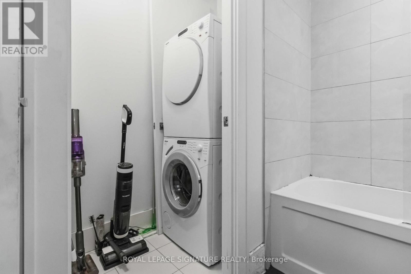 518 - 29 Queens Quay E, Toronto, Ontario  M5E 0A4 - Photo 15 - C13536606