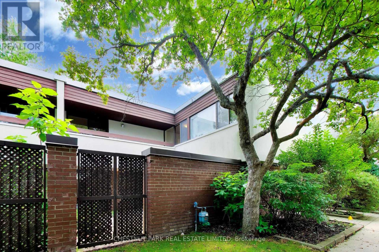 57 - 396 WOODSWORTH ROAD, Toronto, Ontario