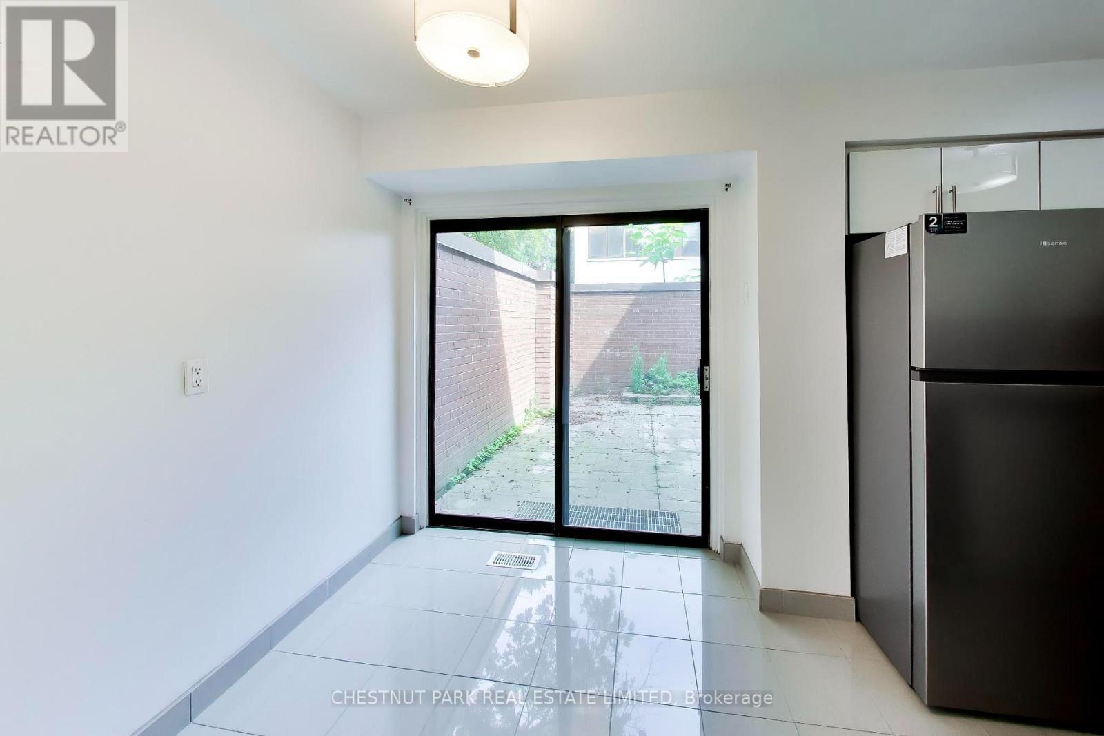 57 - 396 Woodsworth Road, Toronto, Ontario  M2L 2T9 - Photo 8 - C13536650