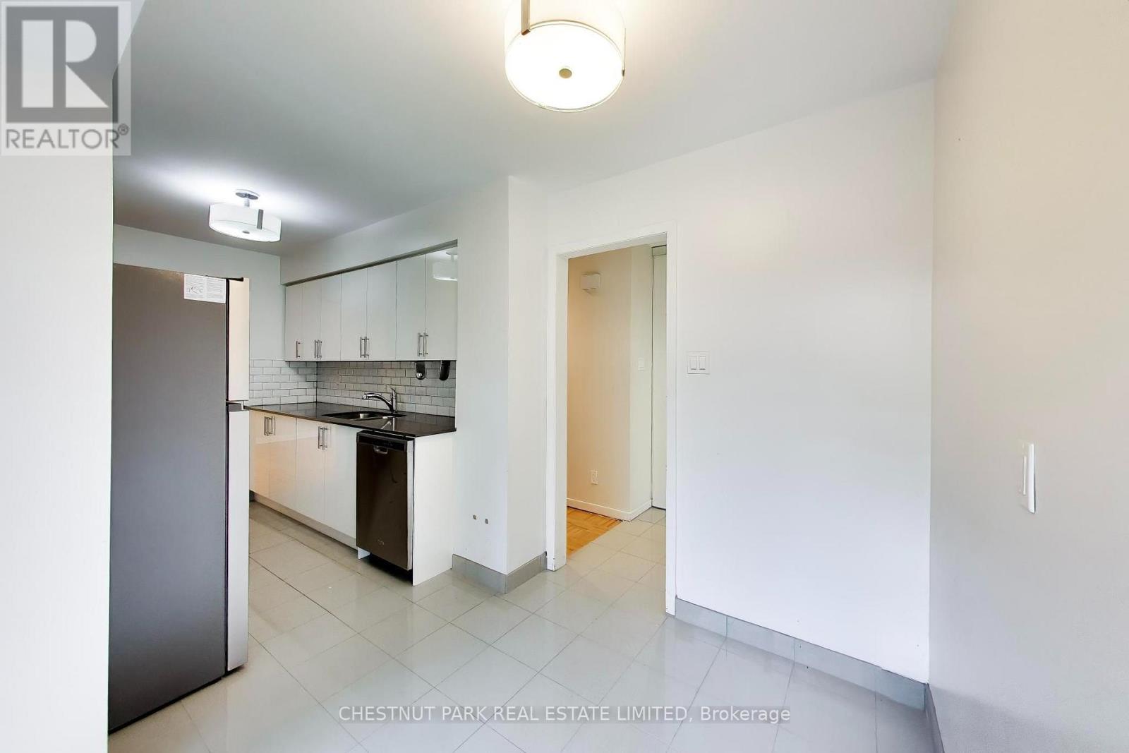 57 - 396 Woodsworth Road, Toronto, Ontario  M2L 2T9 - Photo 9 - C13536650