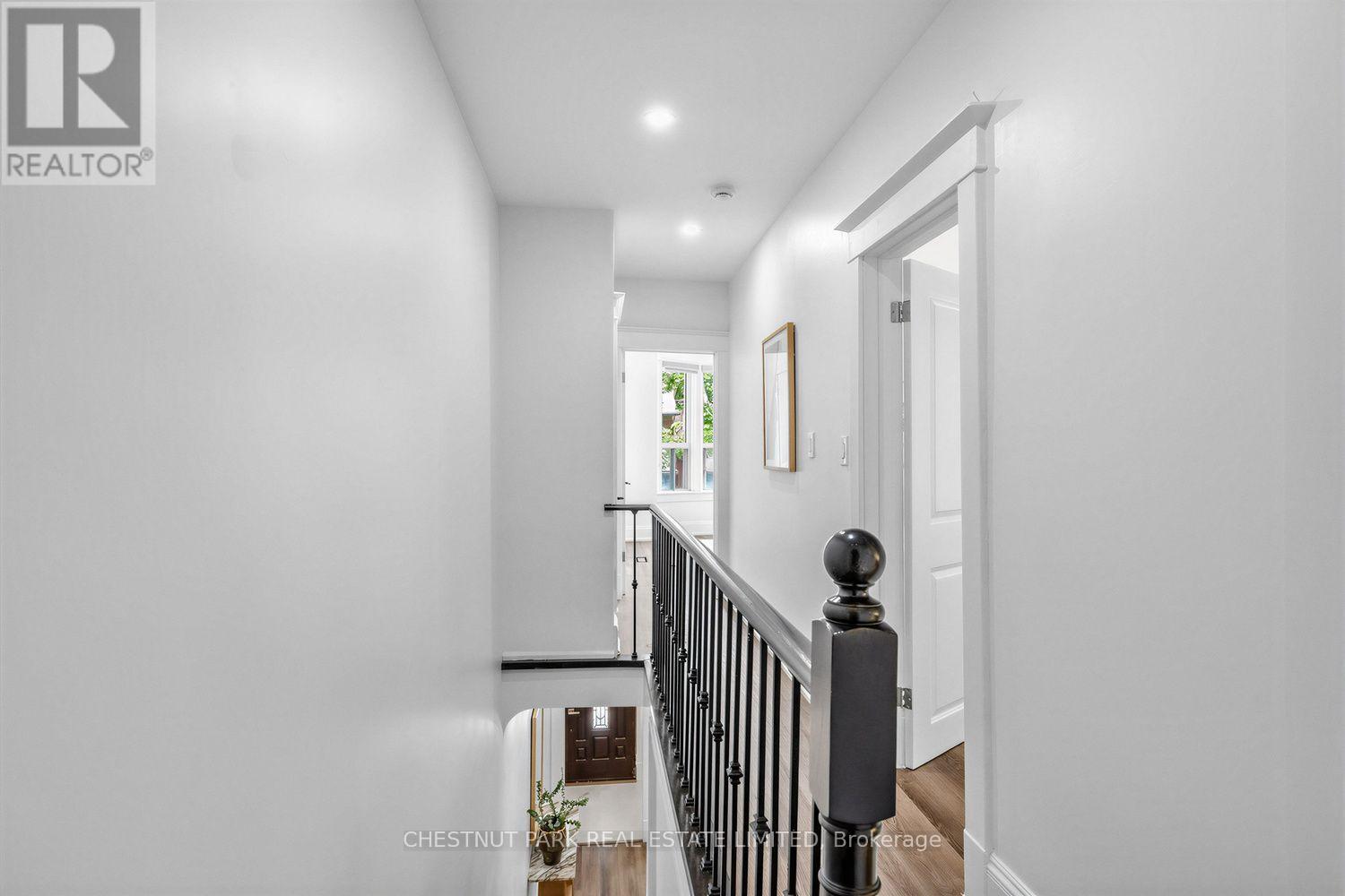 89 Dearbourne Avenue, Toronto, Ontario M4K 1M6 - Photo 27 - E13536636