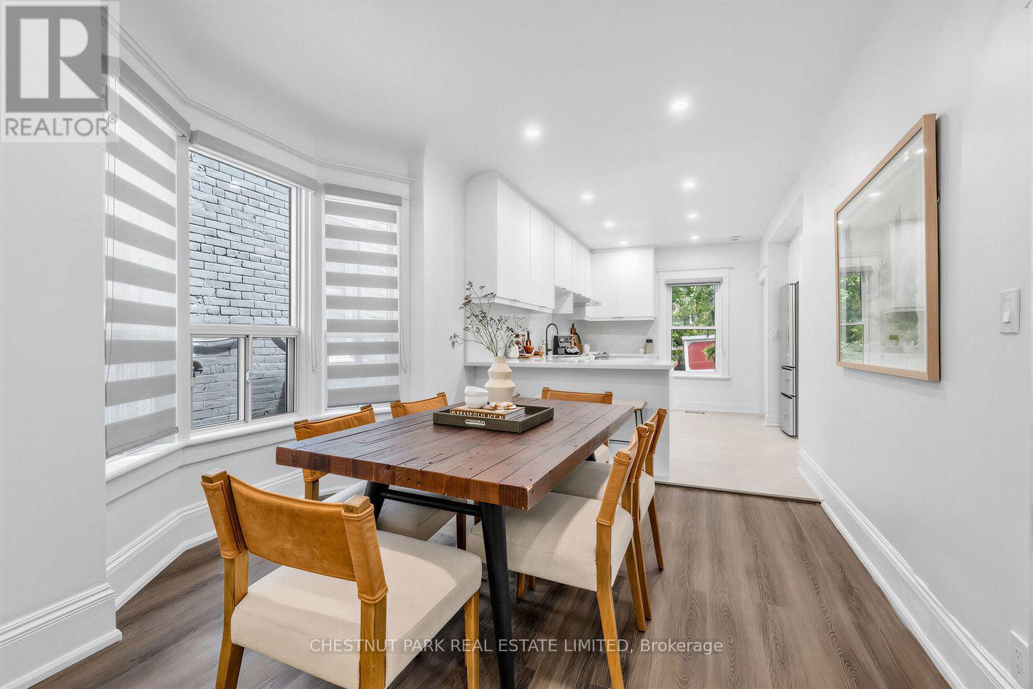 89 Dearbourne Avenue, Toronto, Ontario M4K 1M6 - Photo 8 - E13536636