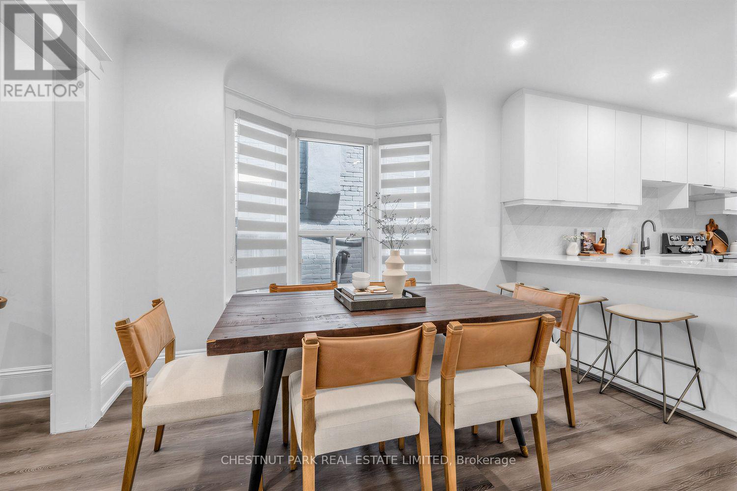 89 Dearbourne Avenue, Toronto, Ontario M4K 1M6 - Photo 9 - E13536636