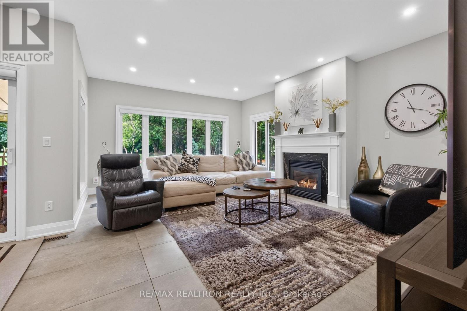 7 Maplehyrn Avenue, East Gwillimbury, Ontario  L0G 1V0 - Photo 11 - N13536704