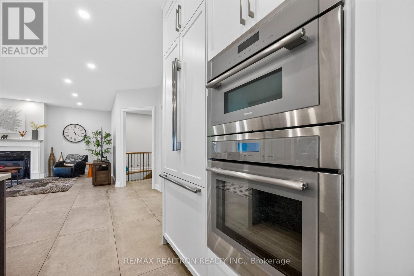 7 Maplehyrn Avenue, East Gwillimbury, Ontario  L0G 1V0 - Photo 19 - N13536704