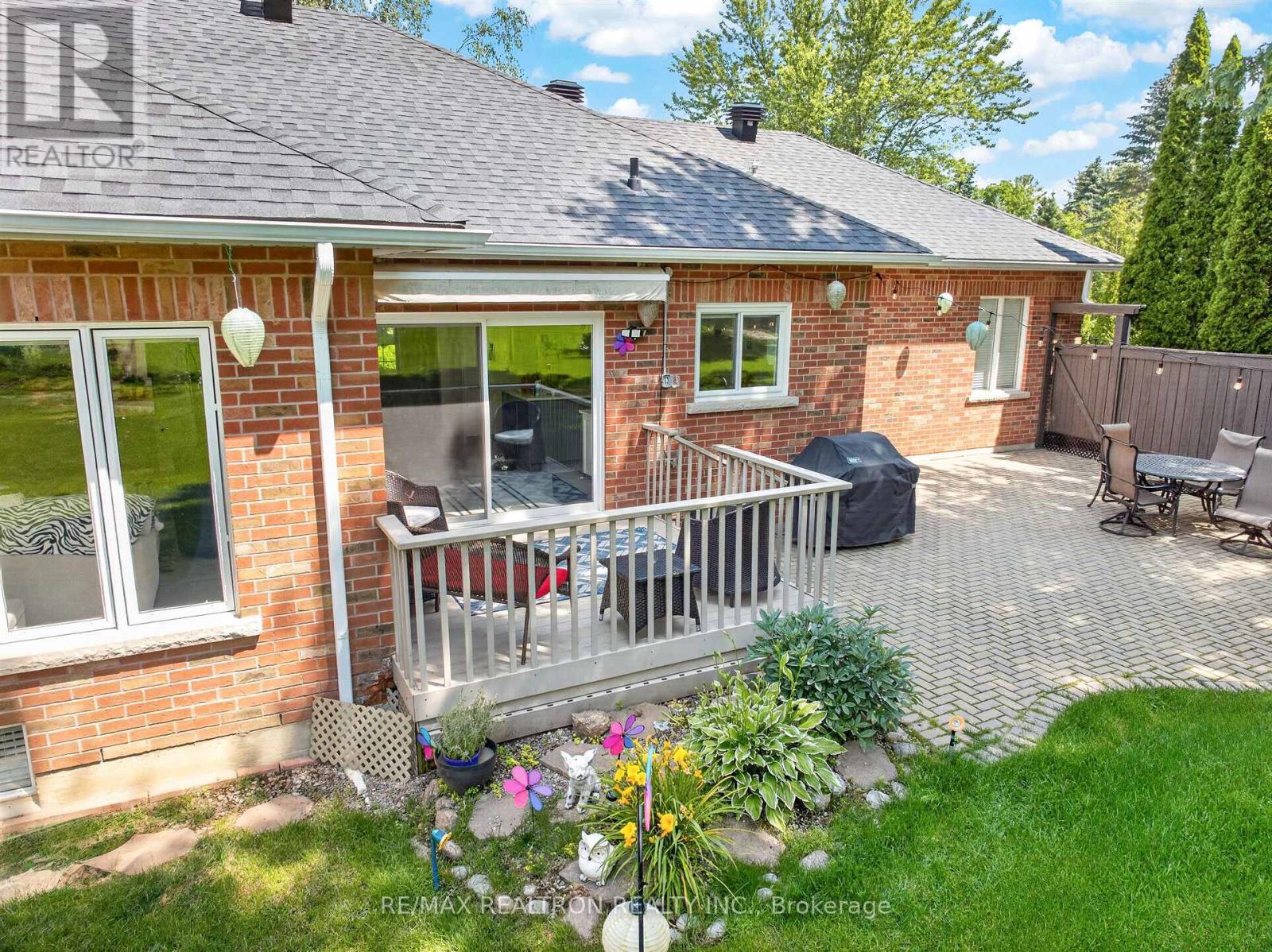 7 Maplehyrn Avenue, East Gwillimbury, Ontario  L0G 1V0 - Photo 49 - N13536704