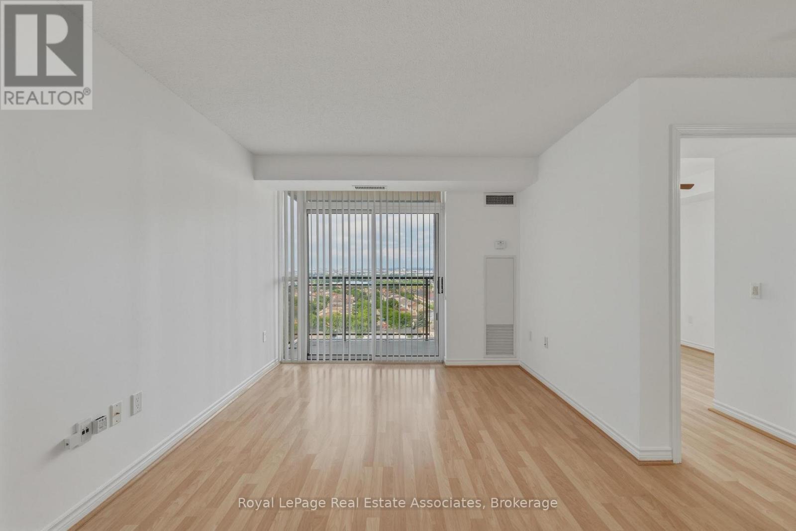 1202 - 55 Strathaven Drive, Mississauga, Ontario  L5R 4G9 - Photo 10 - W13534928