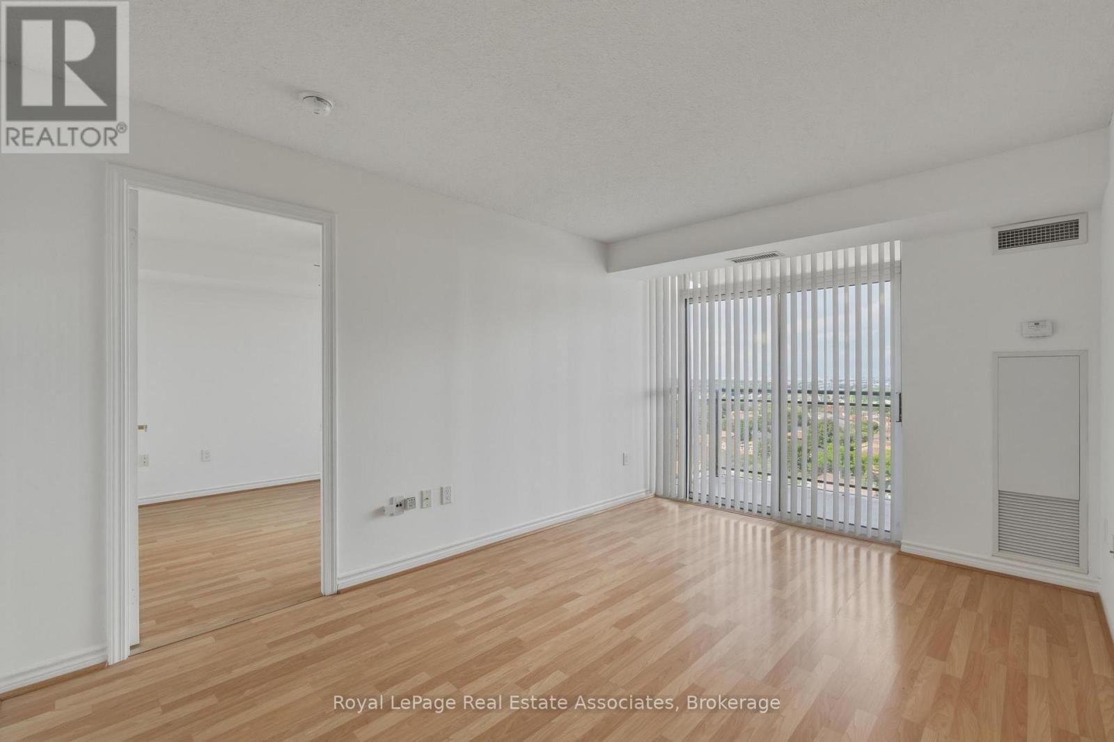 1202 - 55 Strathaven Drive, Mississauga, Ontario  L5R 4G9 - Photo 9 - W13534928