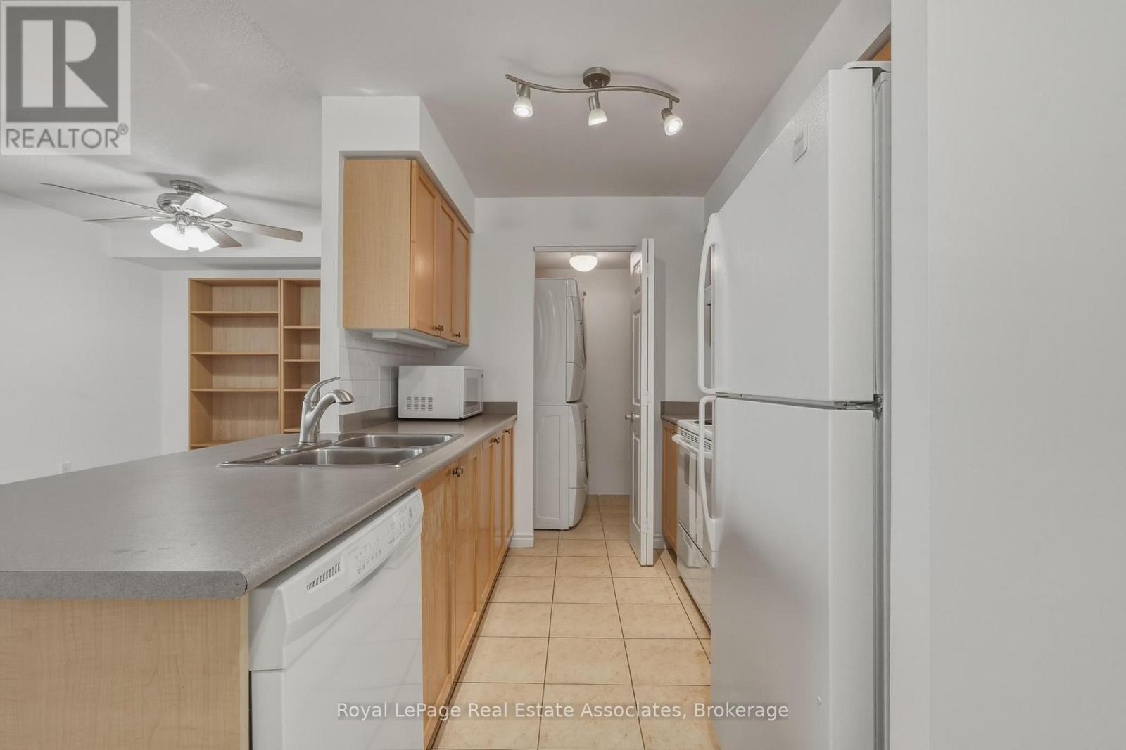 1202 - 55 Strathaven Drive, Mississauga, Ontario  L5R 4G9 - Photo 7 - W13534928