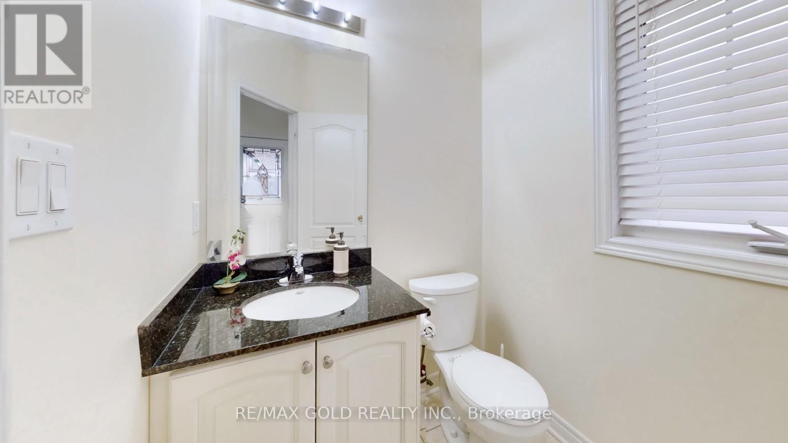 18 Kawana Road, Brampton, Ontario  L6Y 0W2 - Photo 21 - W13536572