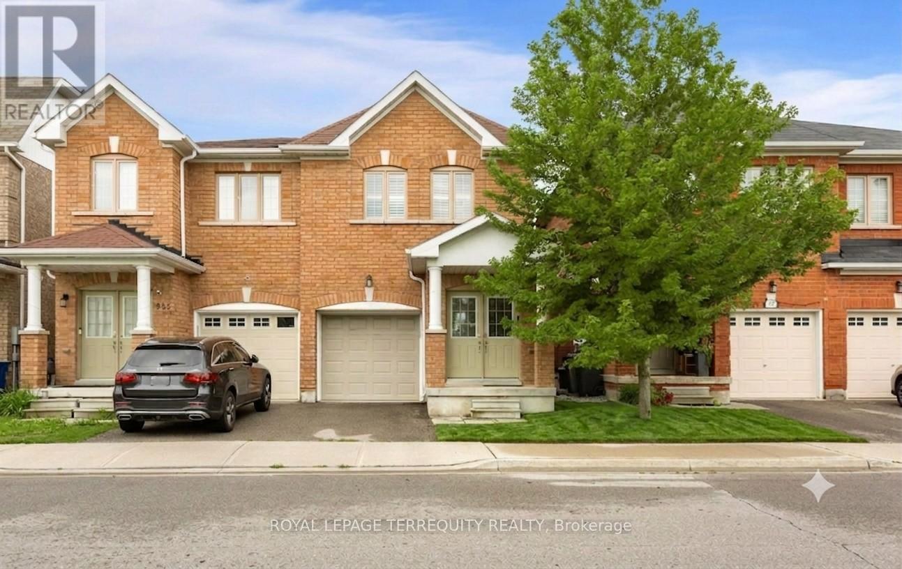983 FRANCINE CRESCENT, Mississauga (Hurontario)