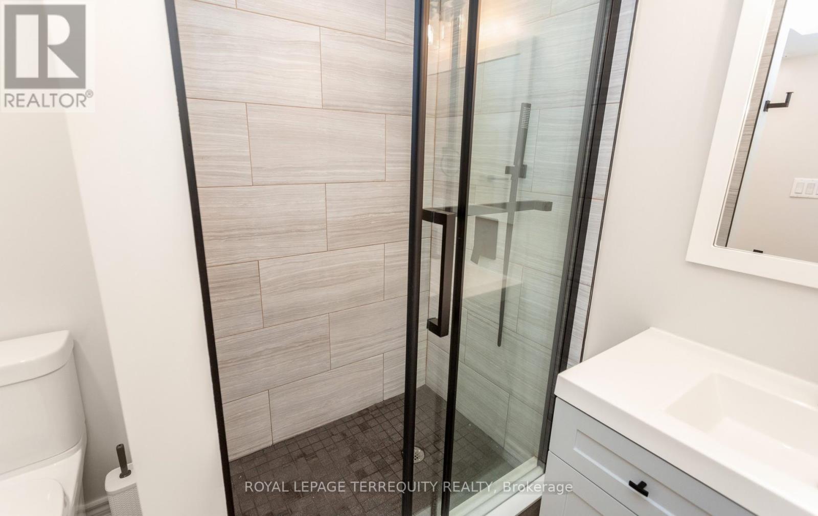 983 Francine Crescent, Mississauga, Ontario  L5V 0E2 - Photo 42 - W13536638