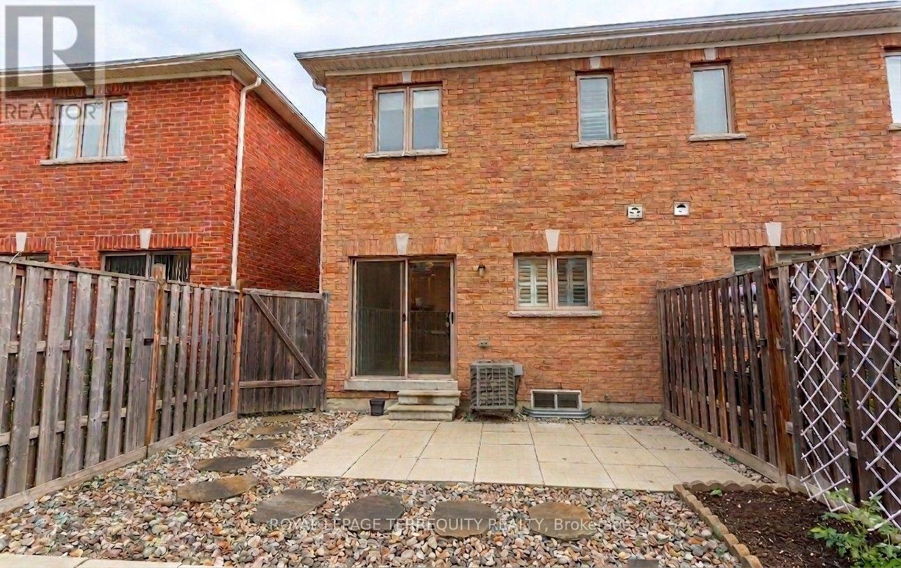 983 Francine Crescent, Mississauga, Ontario  L5V 0E2 - Photo 46 - W13536638