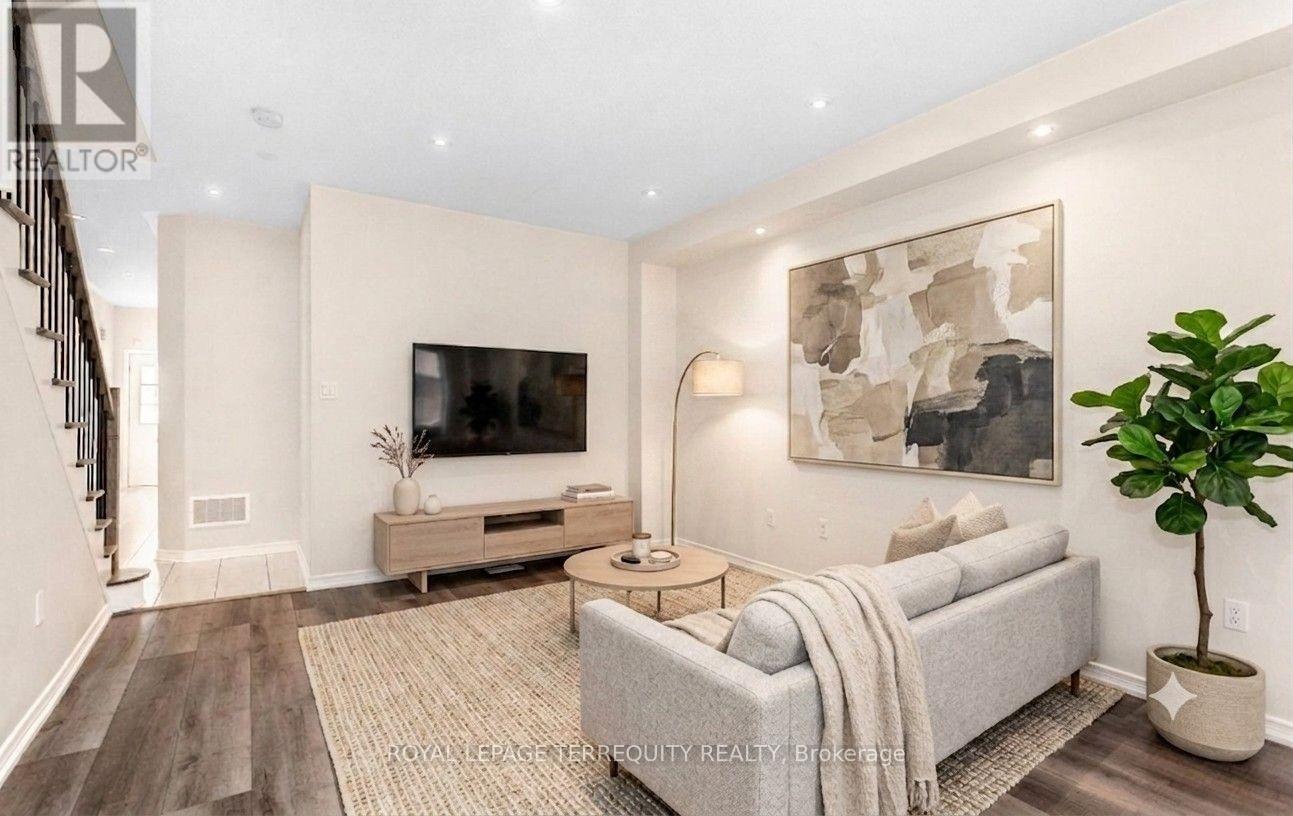 983 Francine Crescent, Mississauga, Ontario  L5V 0E2 - Photo 5 - W13536638