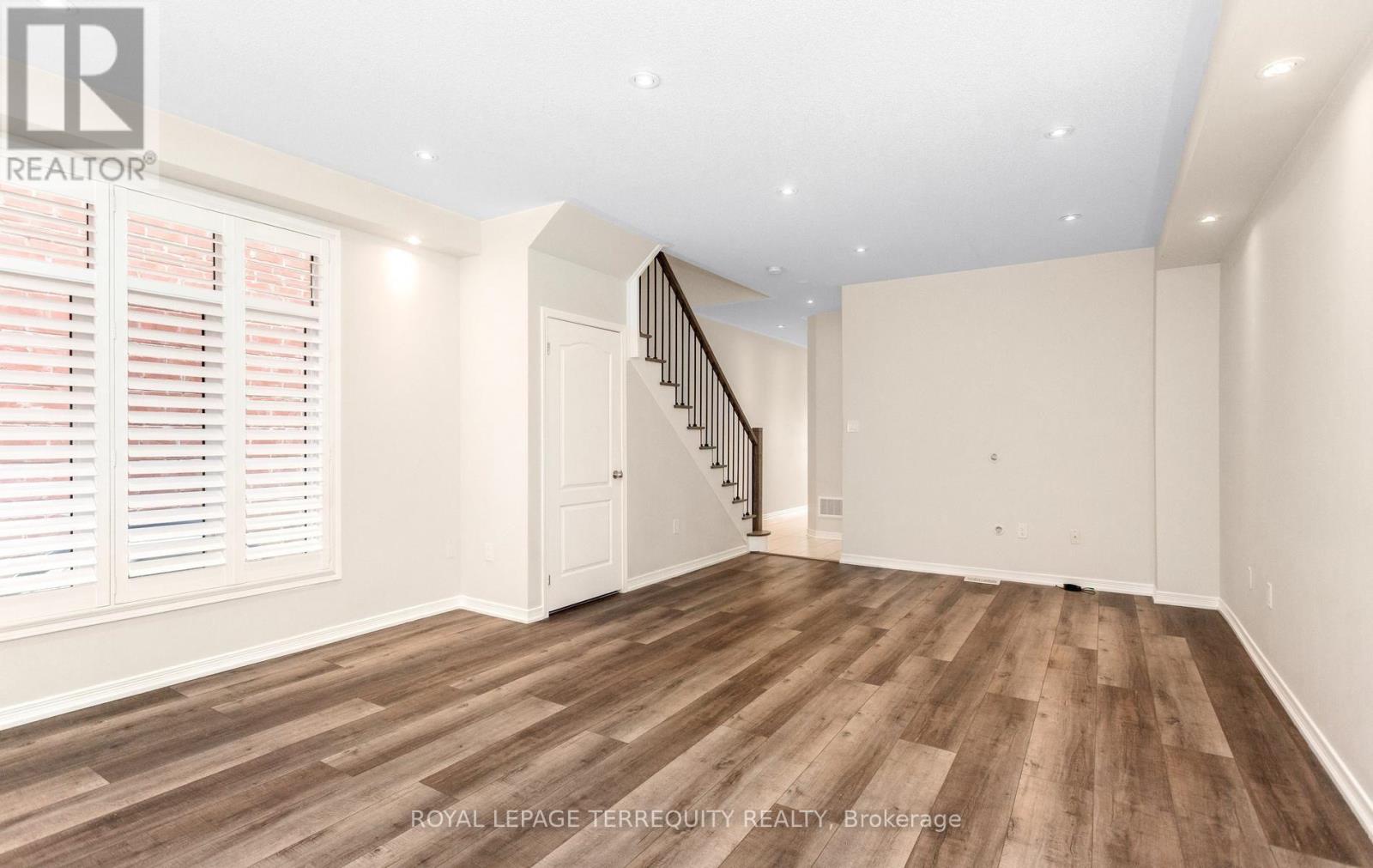 983 Francine Crescent, Mississauga, Ontario  L5V 0E2 - Photo 7 - W13536638