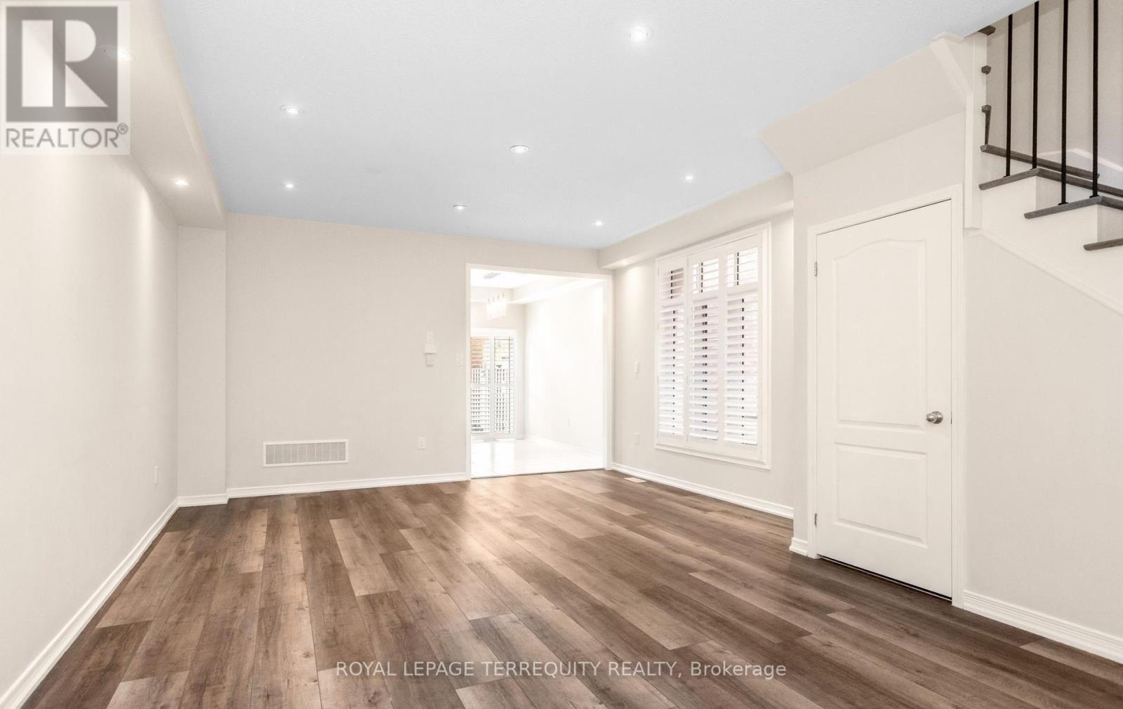 983 Francine Crescent, Mississauga, Ontario  L5V 0E2 - Photo 9 - W13536638