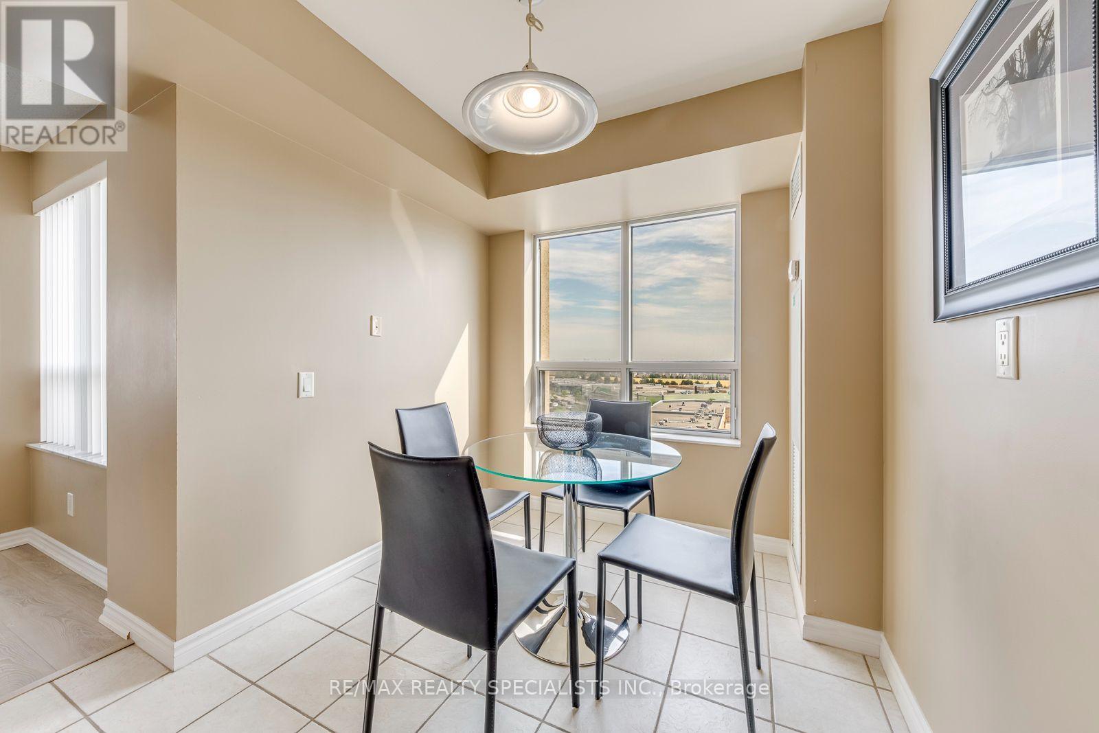924 - 25 Kingsbridge Garden Circle W, Mississauga, Ontario  L5R 4B1 - Photo 20 - W13536674