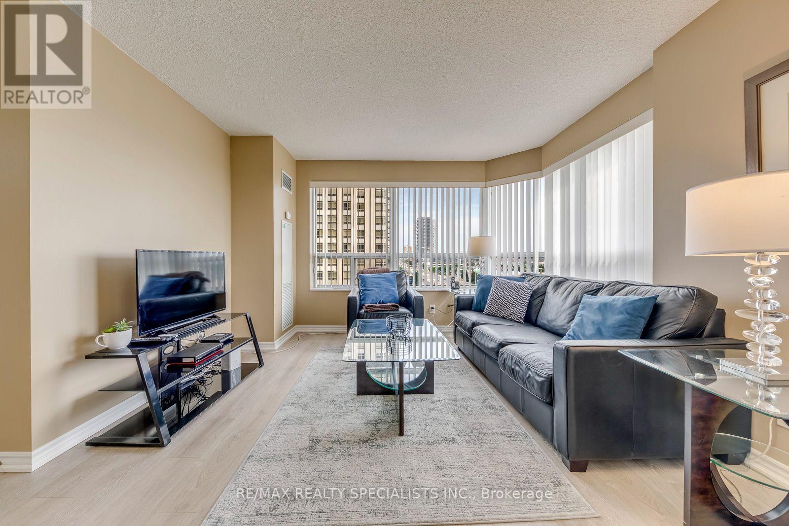 924 - 25 Kingsbridge Garden Circle W, Mississauga, Ontario  L5R 4B1 - Photo 28 - W13536674