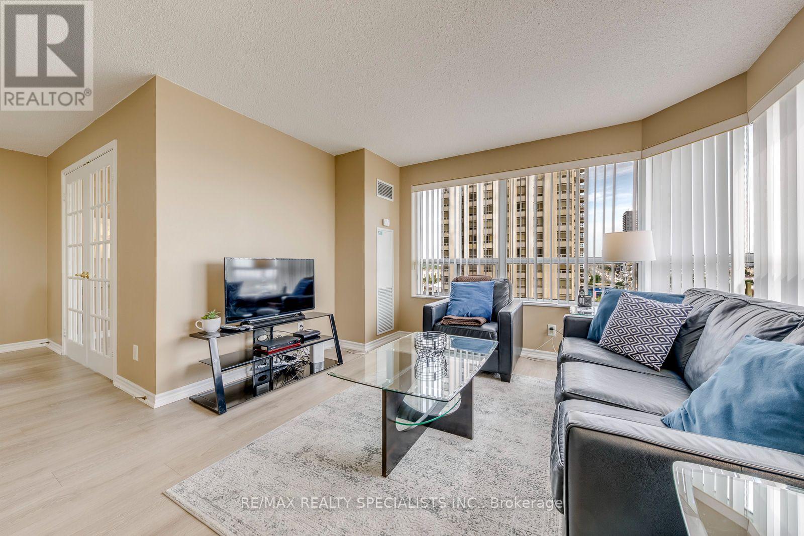 924 - 25 Kingsbridge Garden Circle W, Mississauga, Ontario  L5R 4B1 - Photo 30 - W13536674