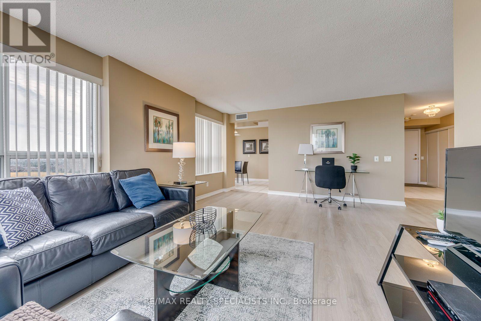 924 - 25 Kingsbridge Garden Circle W, Mississauga, Ontario  L5R 4B1 - Photo 31 - W13536674