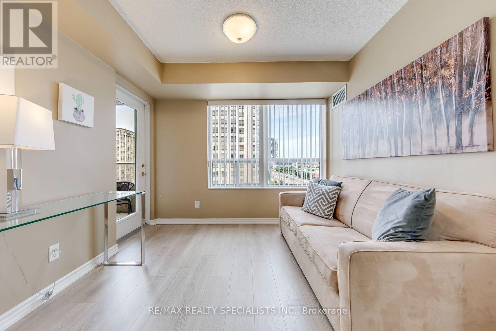 924 - 25 Kingsbridge Garden Circle W, Mississauga, Ontario  L5R 4B1 - Photo 33 - W13536674