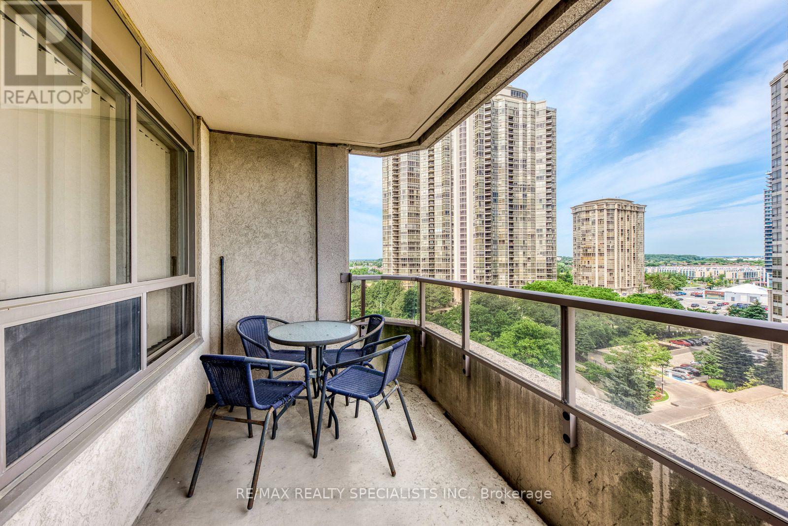 924 - 25 Kingsbridge Garden Circle W, Mississauga, Ontario  L5R 4B1 - Photo 45 - W13536674