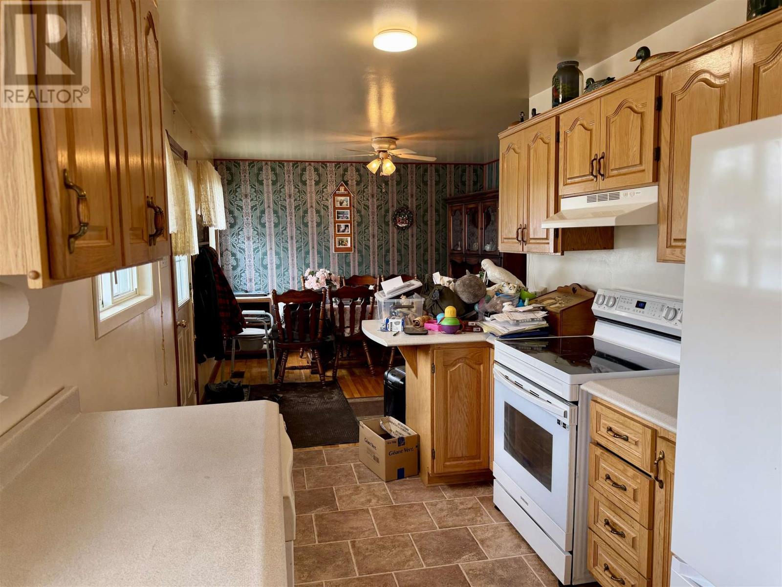 240 Mississauga Ave, Elliot Lake, Ontario  P5A 1E7 - Photo 5 - SM261736
