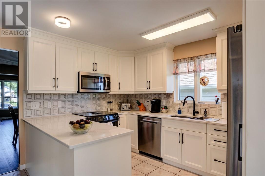 2039 Bancroft Drive, Sudbury, Ontario  P3B 1T1 - Photo 4 - 2129073