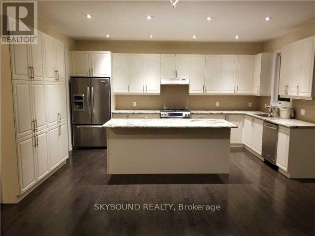 10 Villanova Road, Brampton, Ontario  L6Y 2Z4 - Photo 2 - W13498190