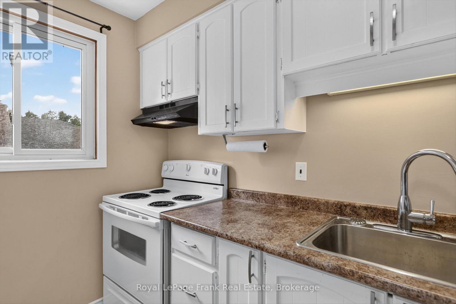 958 St Pauls Street, Peterborough, Ontario  K9H 6J6 - Photo 12 - X13536878