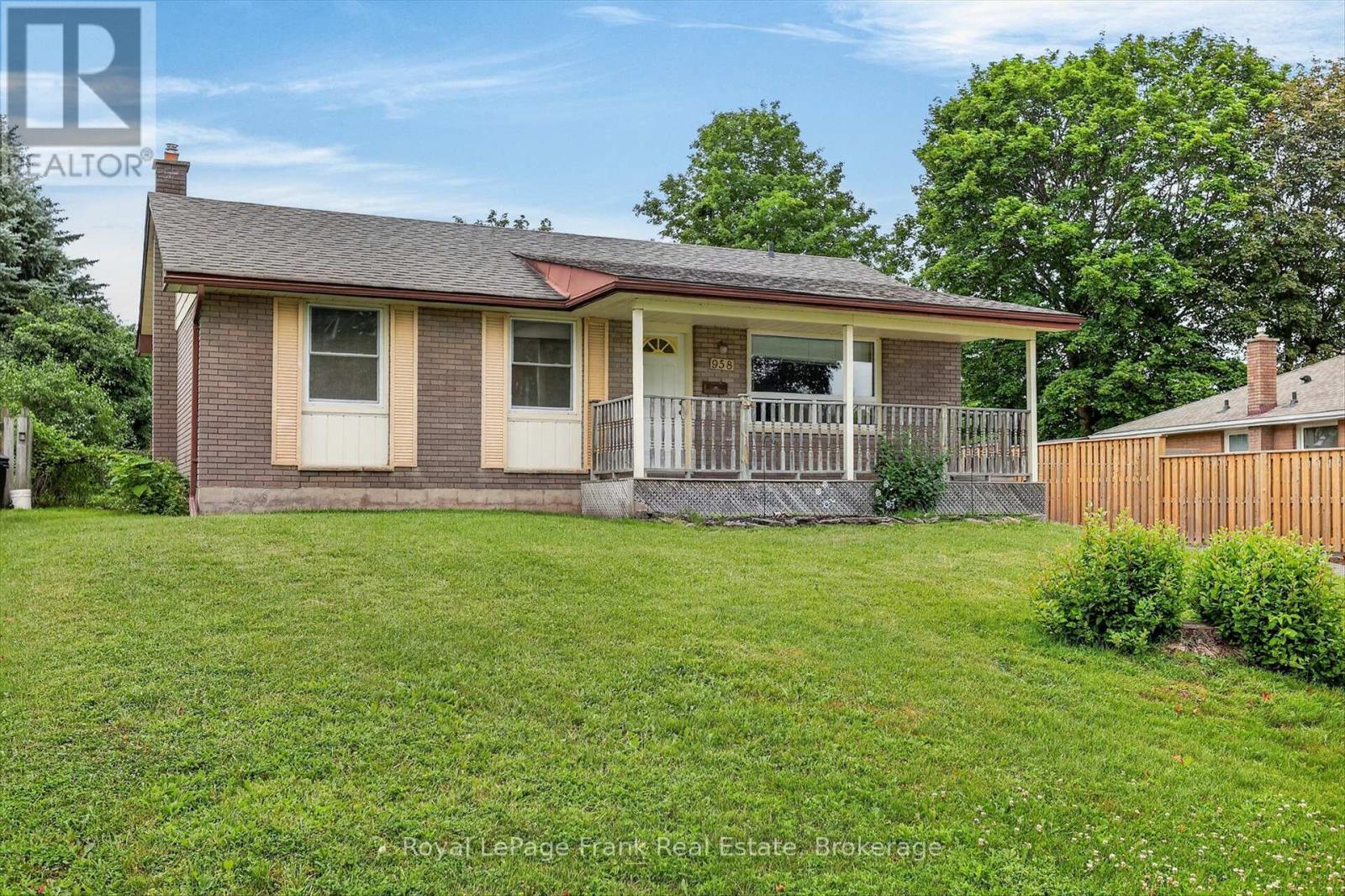 958 St Pauls Street, Peterborough, Ontario  K9H 6J6 - Photo 2 - X13536878