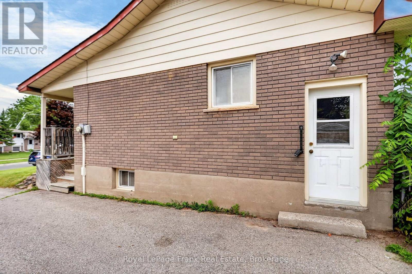 958 St Pauls Street, Peterborough, Ontario  K9H 6J6 - Photo 38 - X13536878