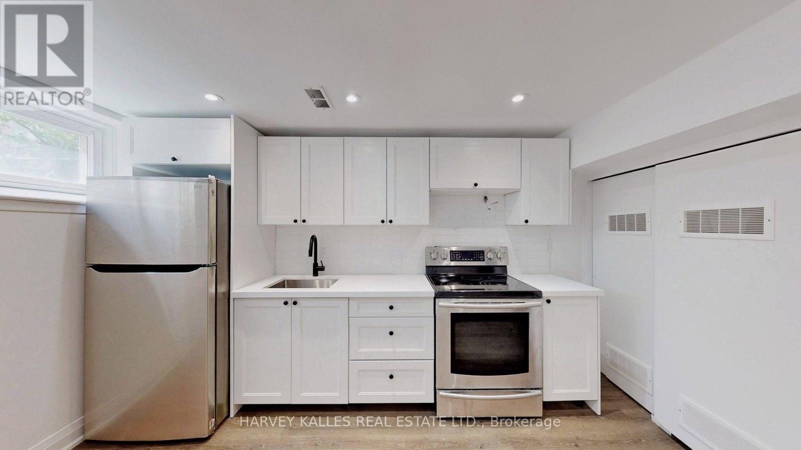 Bsmt - 7 Pannahill Road, Toronto, Ontario  M3H 4N2 - Photo 1 - C13536746
