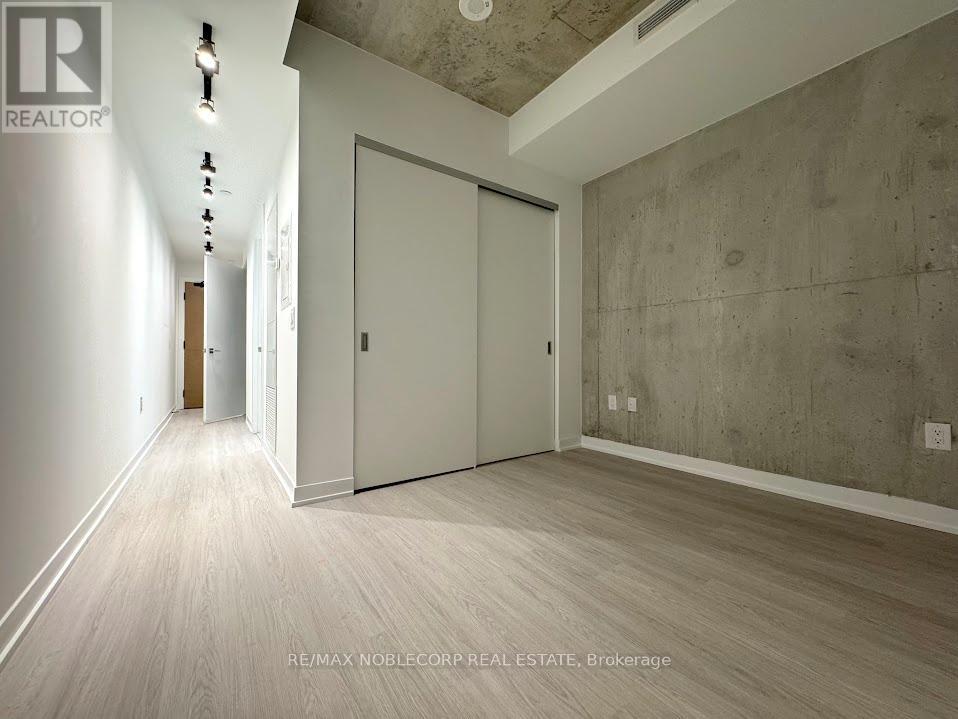 1613 - 195 Mccaul Street, Toronto, Ontario  M5T 1W6 - Photo 6 - C13536816