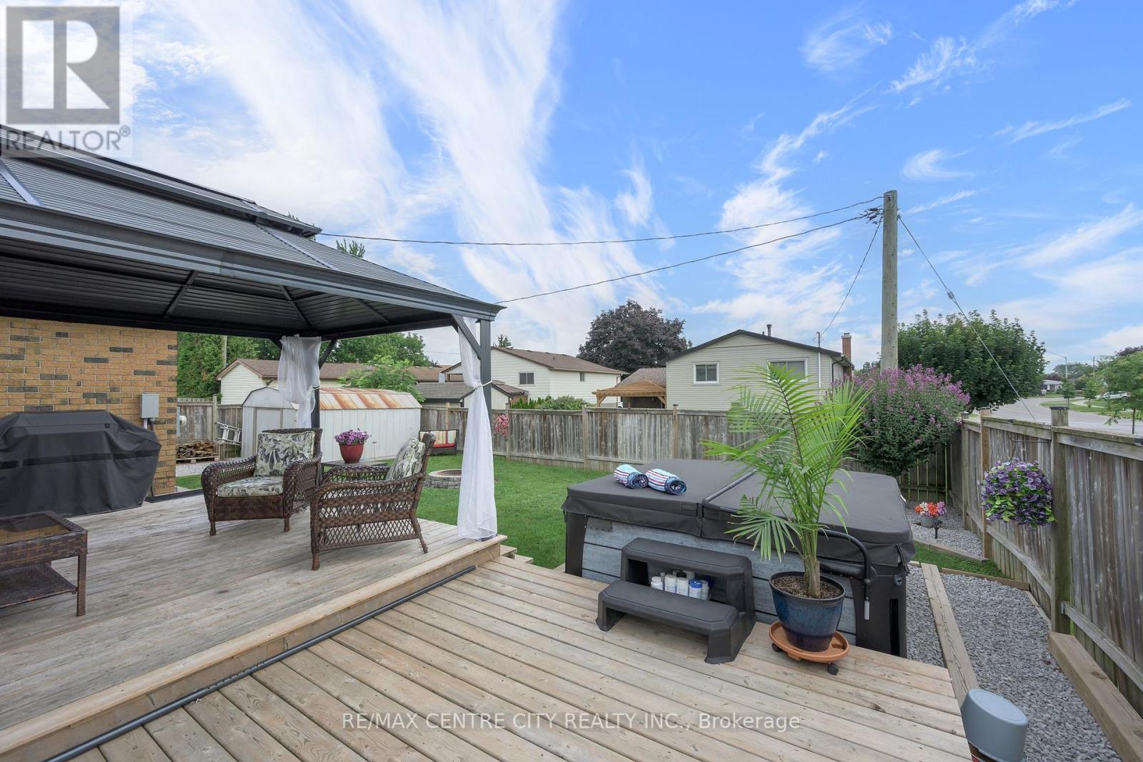 1 Idsardi Avenue, St. Thomas, Ontario  N5R 5P5 - Photo 10 - X13536812
